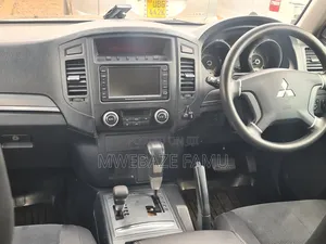 Mitsubishi Pajero 2010 Black