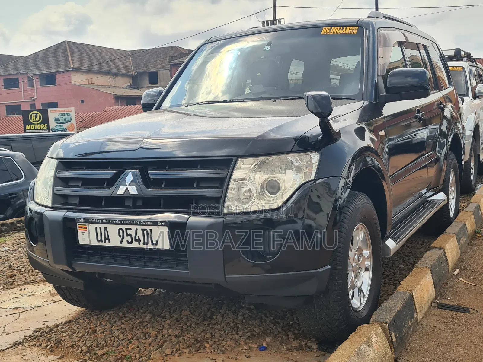 Mitsubishi Pajero 2010 Black