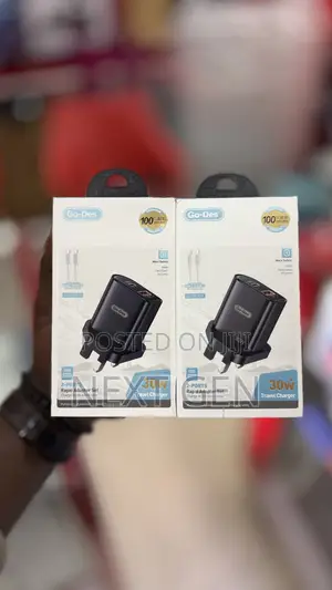 Go-Des 30 Watts Adapter With C to C Cable