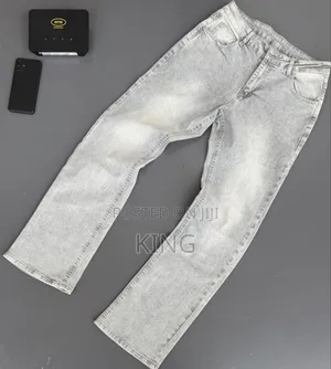 Ur Distressed Wide-Leg Denim Jeans