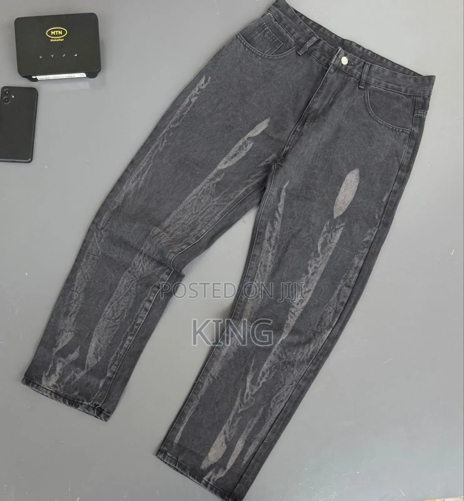 Ur Distressed Wide-Leg Denim Jeans