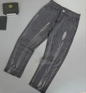 Ur Distressed Wide-Leg Denim Jeans