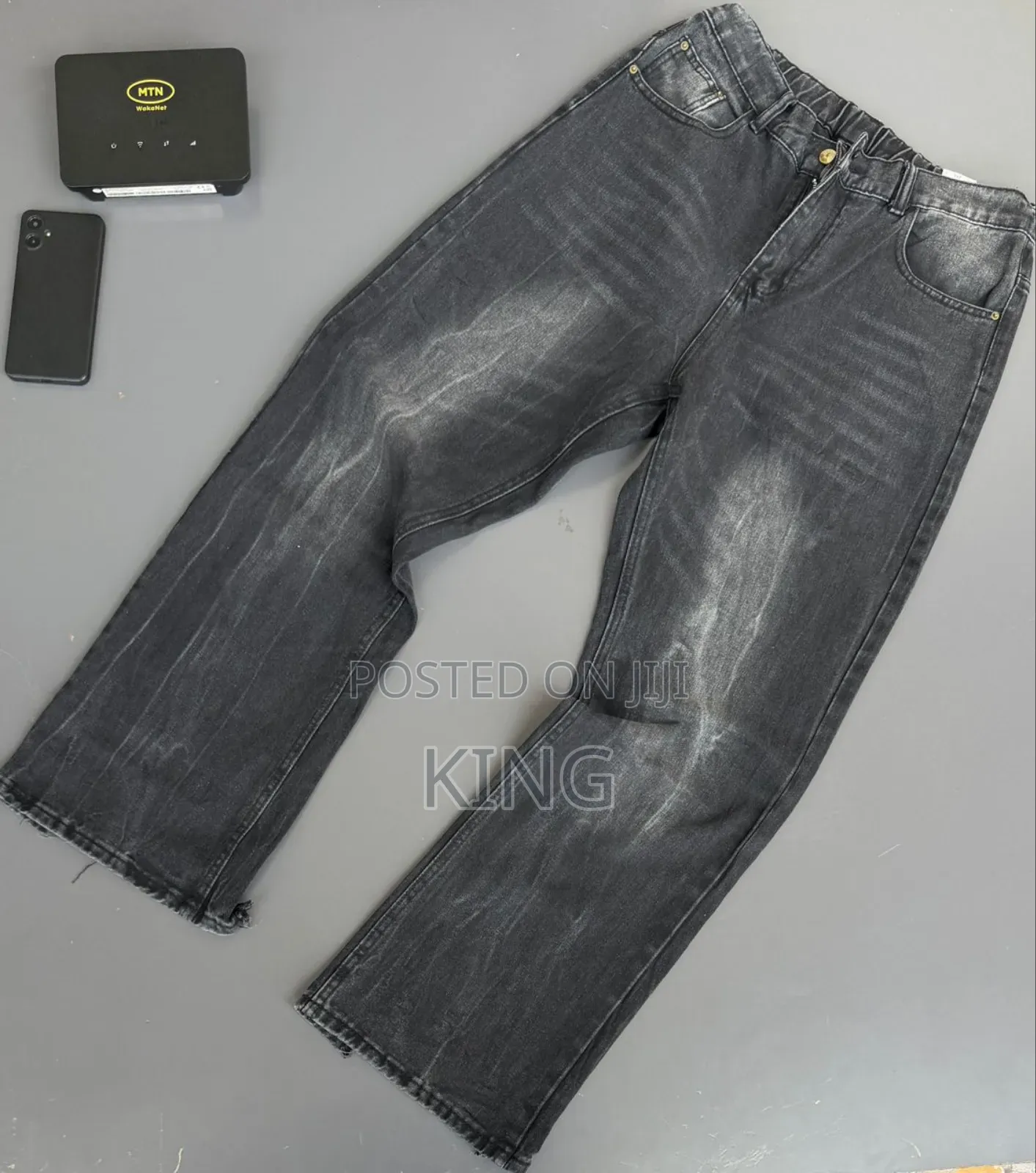 Ur Distressed Wide-Leg Denim Jeans