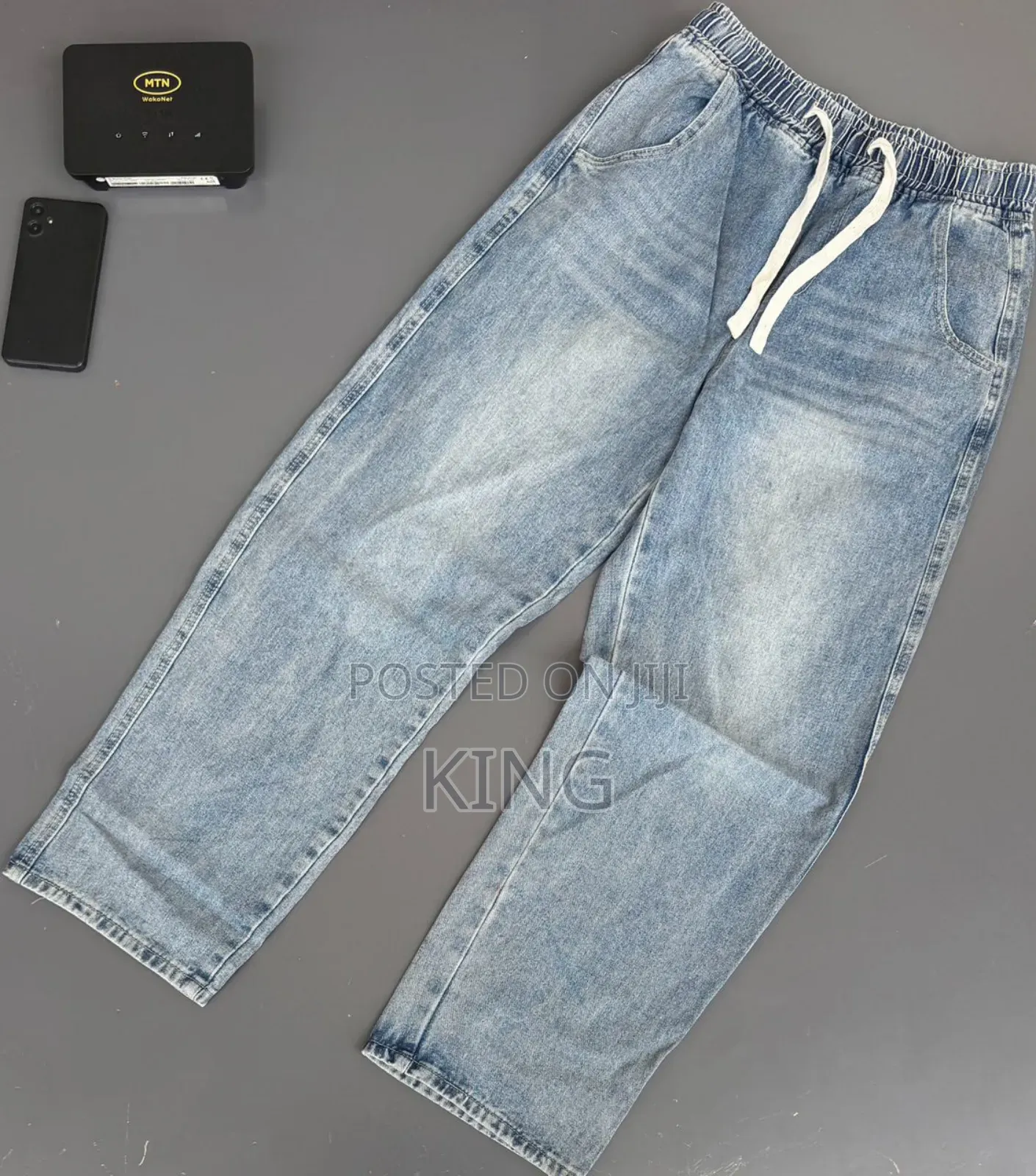 Ur Distressed Wide-Leg Denim Jeans