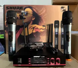 Shure U-3600 Professional Wireless Microphone System