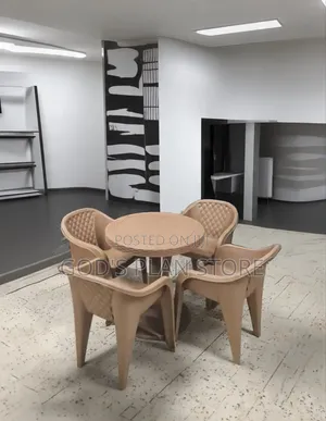 Massage Plastic Chairs and Table Plastic Table and Chairs