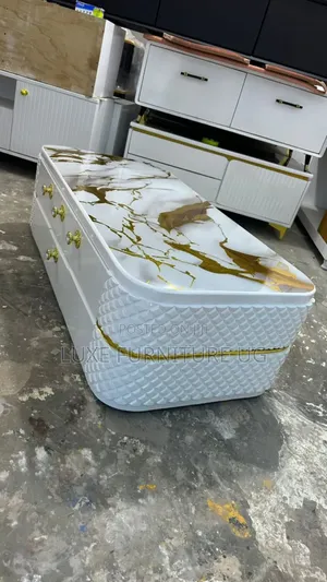 Executively Made Centre Table