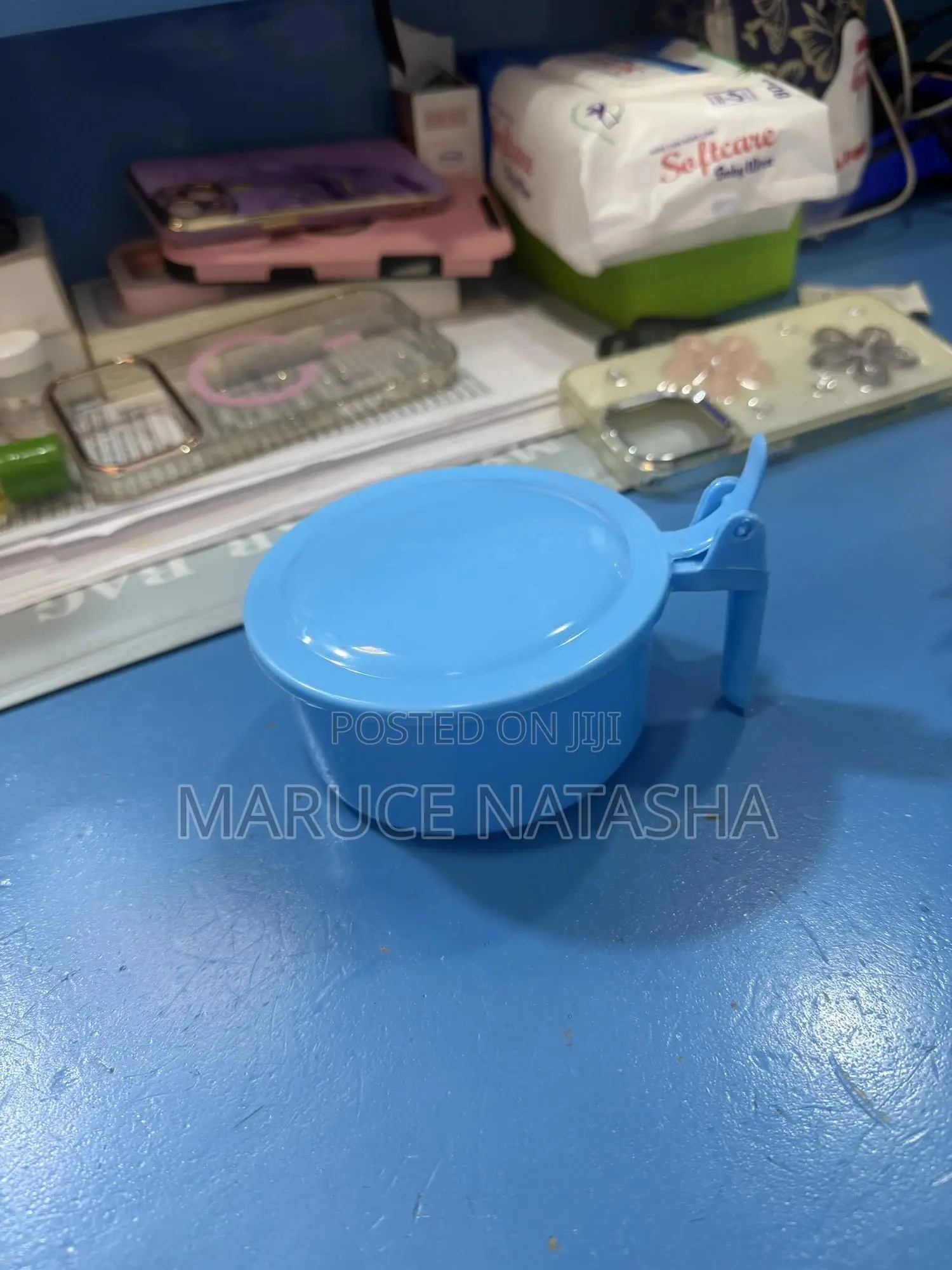 Plastic Sputum Mag