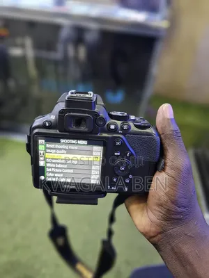 Nikon D3500 With Lense