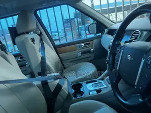 Land Rover Discovery 2017 Black
