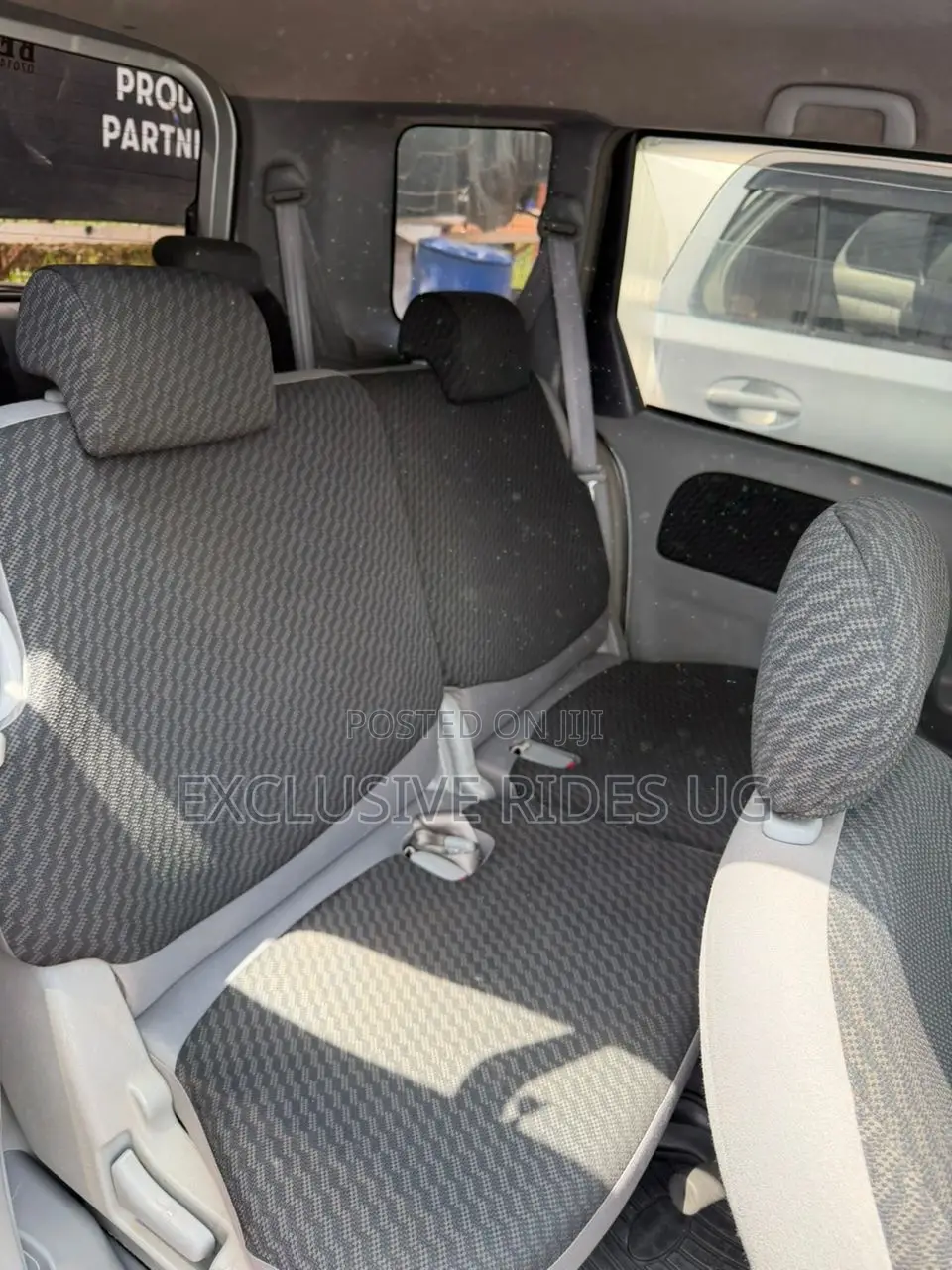 Toyota Sienta 2008 Silver