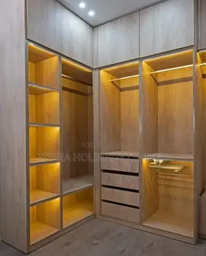 Walk in Closet