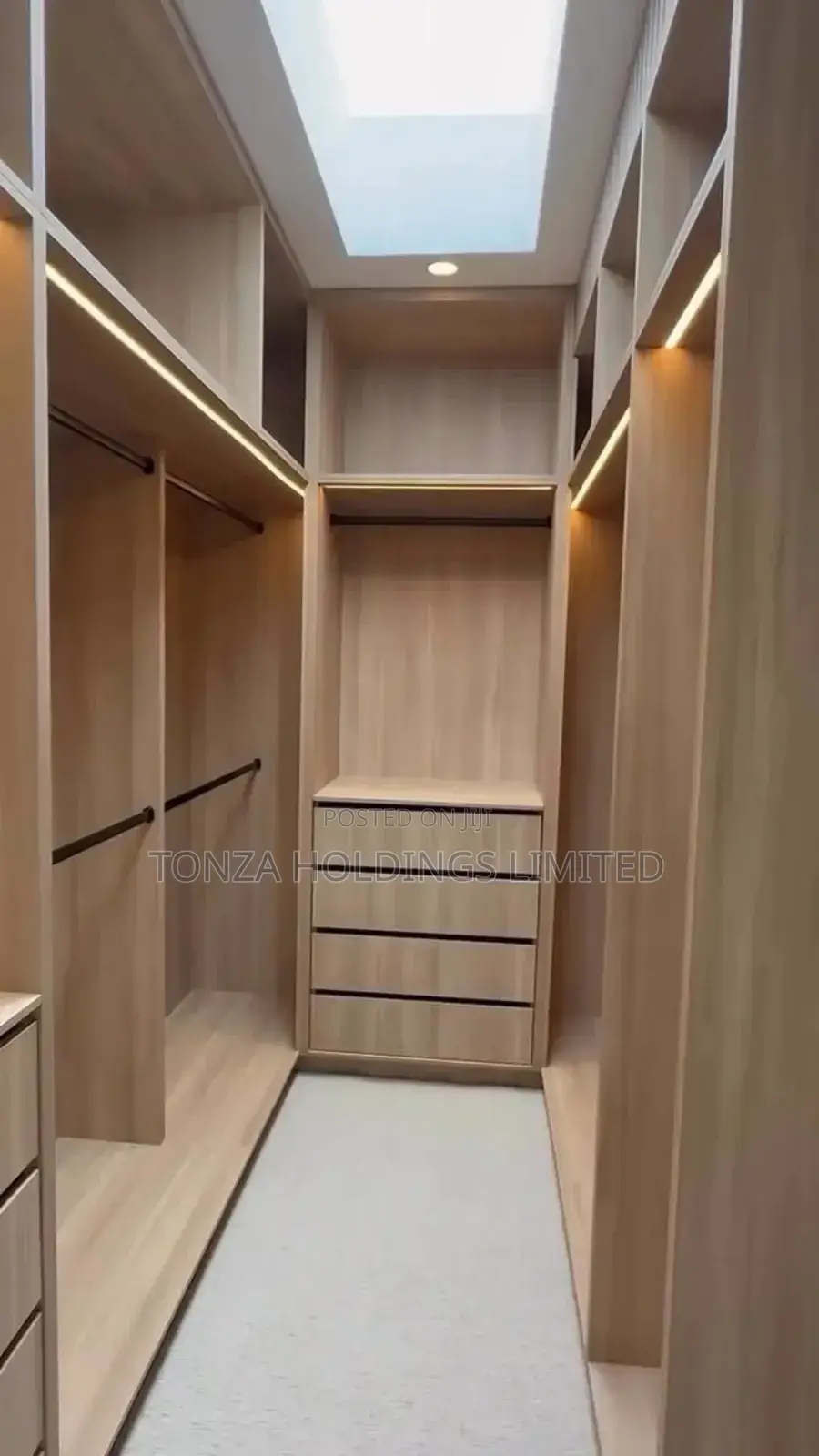 Walk in Closet