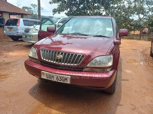 Toyota Harrier 3.0 V6 2004 Red