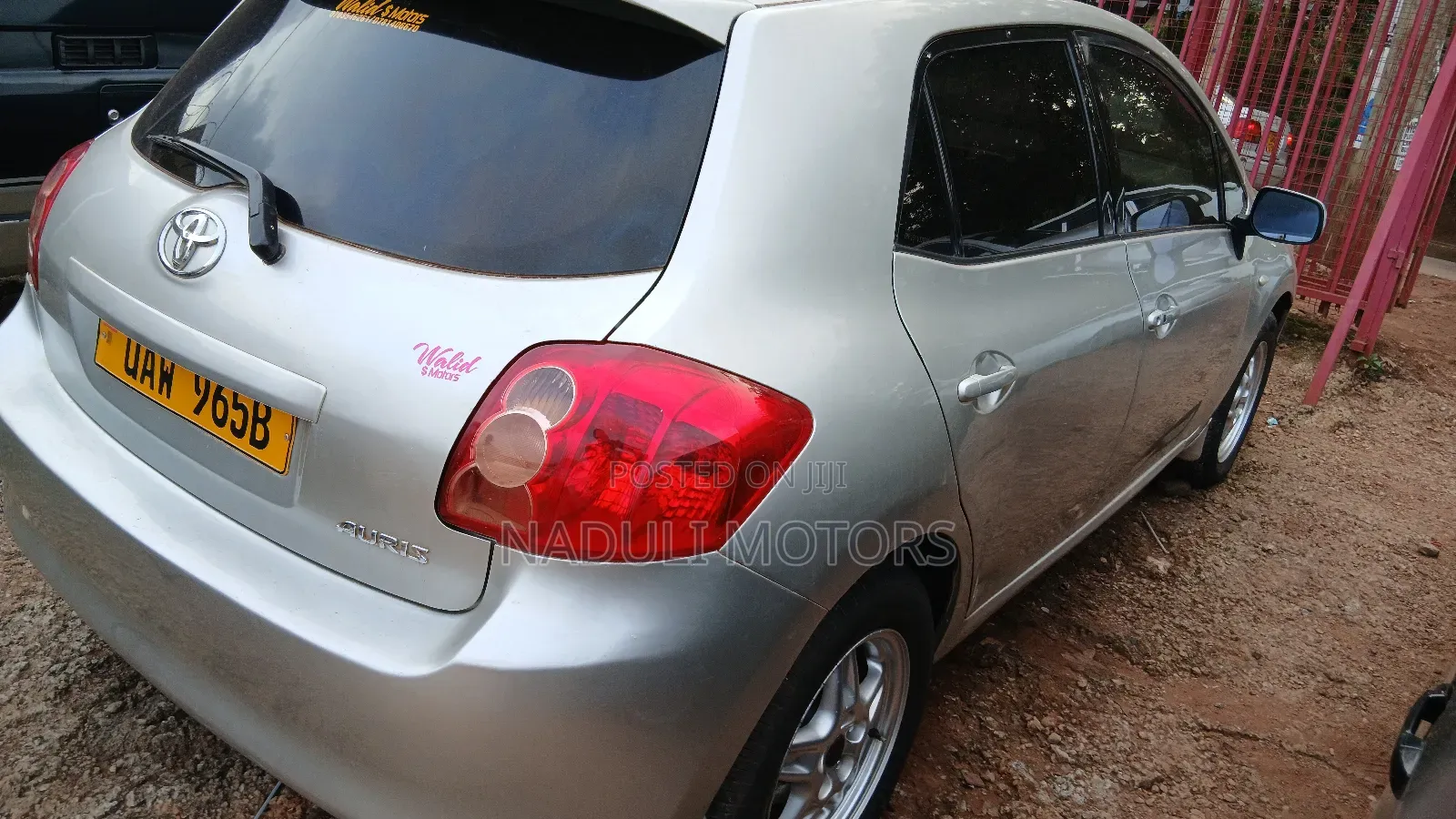 Toyota Auris 2009 Silver