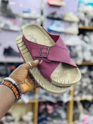 Men's Leather Style Sandals.