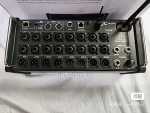 Behringer Xr18