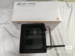 Behringer Xr18