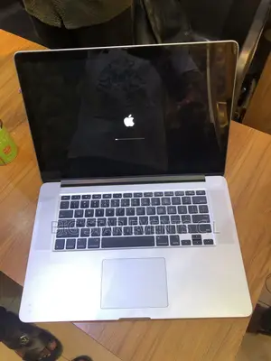 Laptop Apple MacBook Pro 4GB Intel Core i7 SSD 500GB