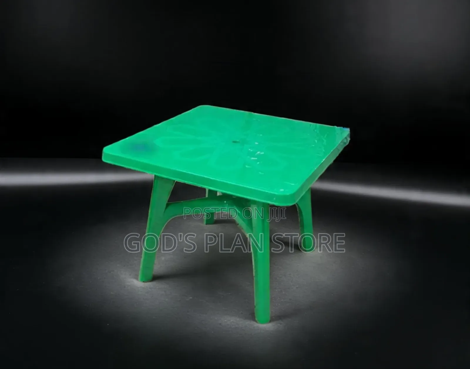 Outdoor_indoor Square Plastic Table Green