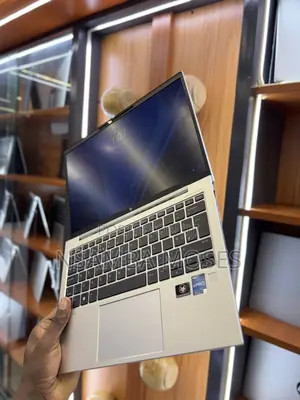 Laptop HP EliteBook 830 16GB Intel Core i5 SSD 512GB