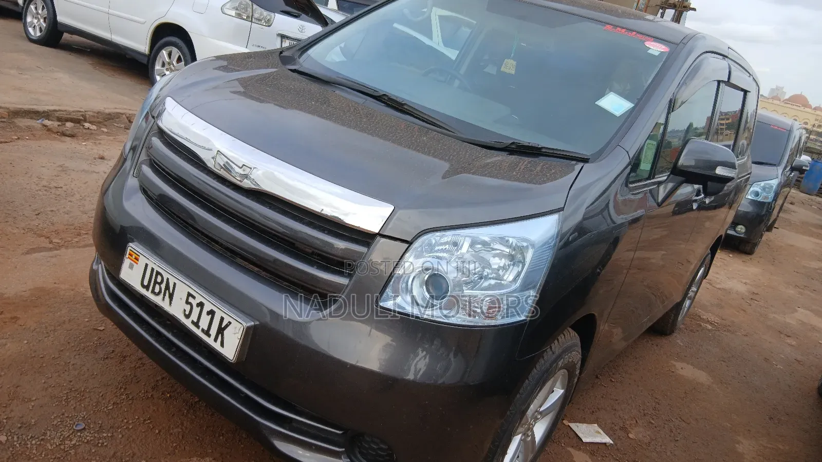Toyota Noah 2010 Gray