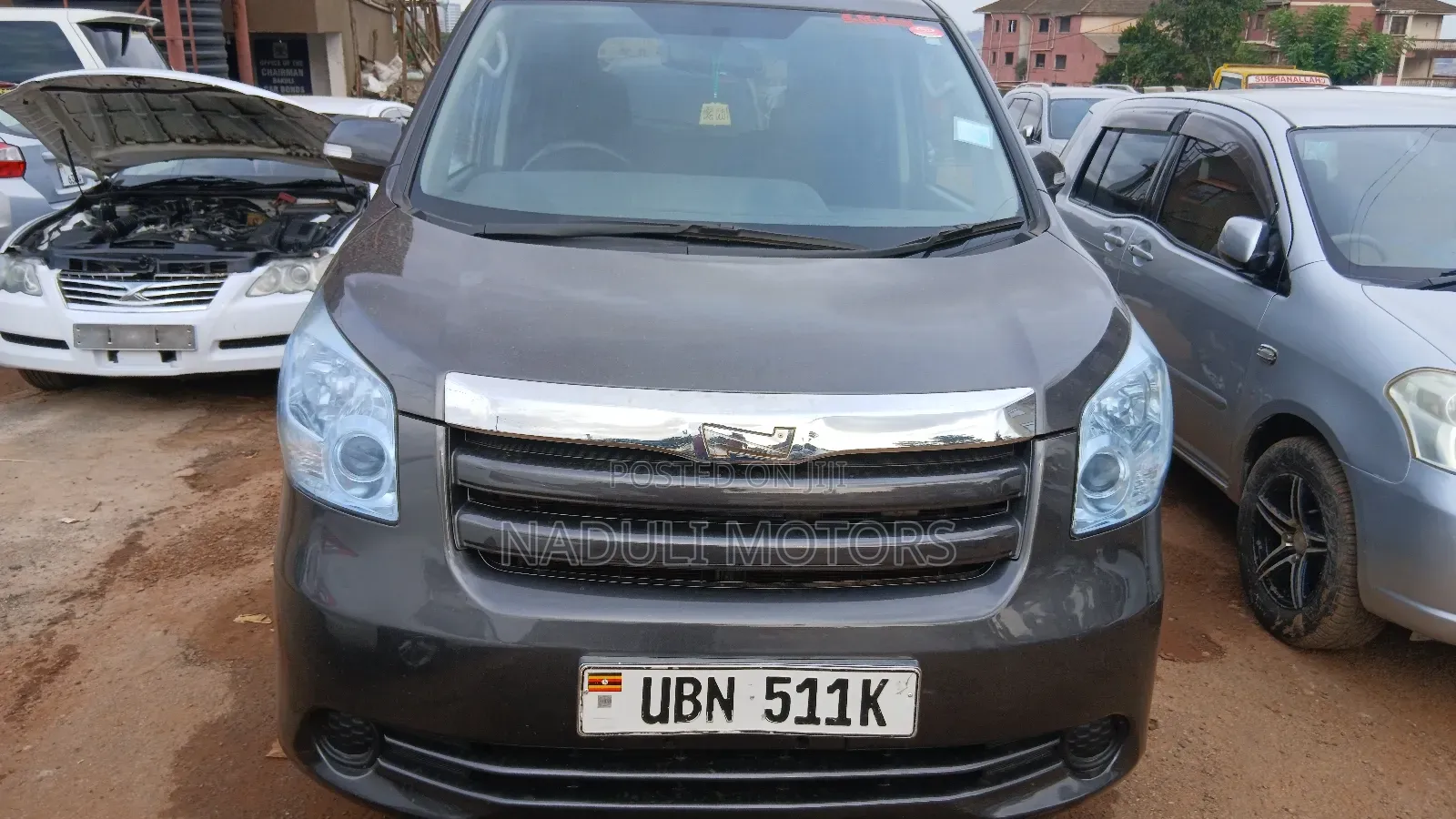 Toyota Noah 2010 Gray