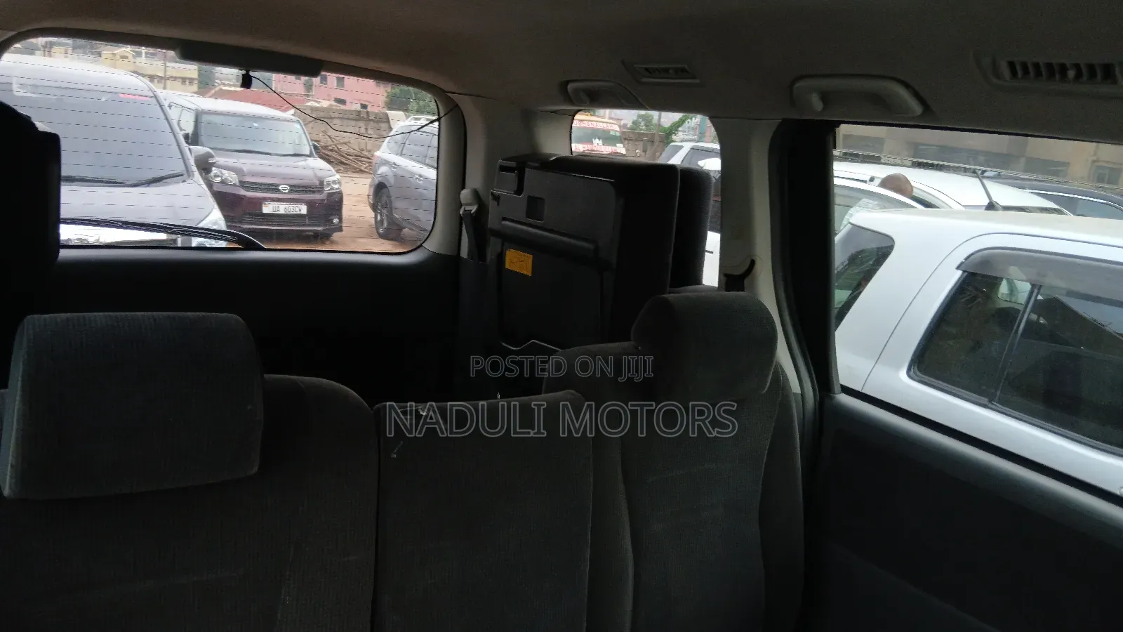 Toyota Noah 2010 Gray