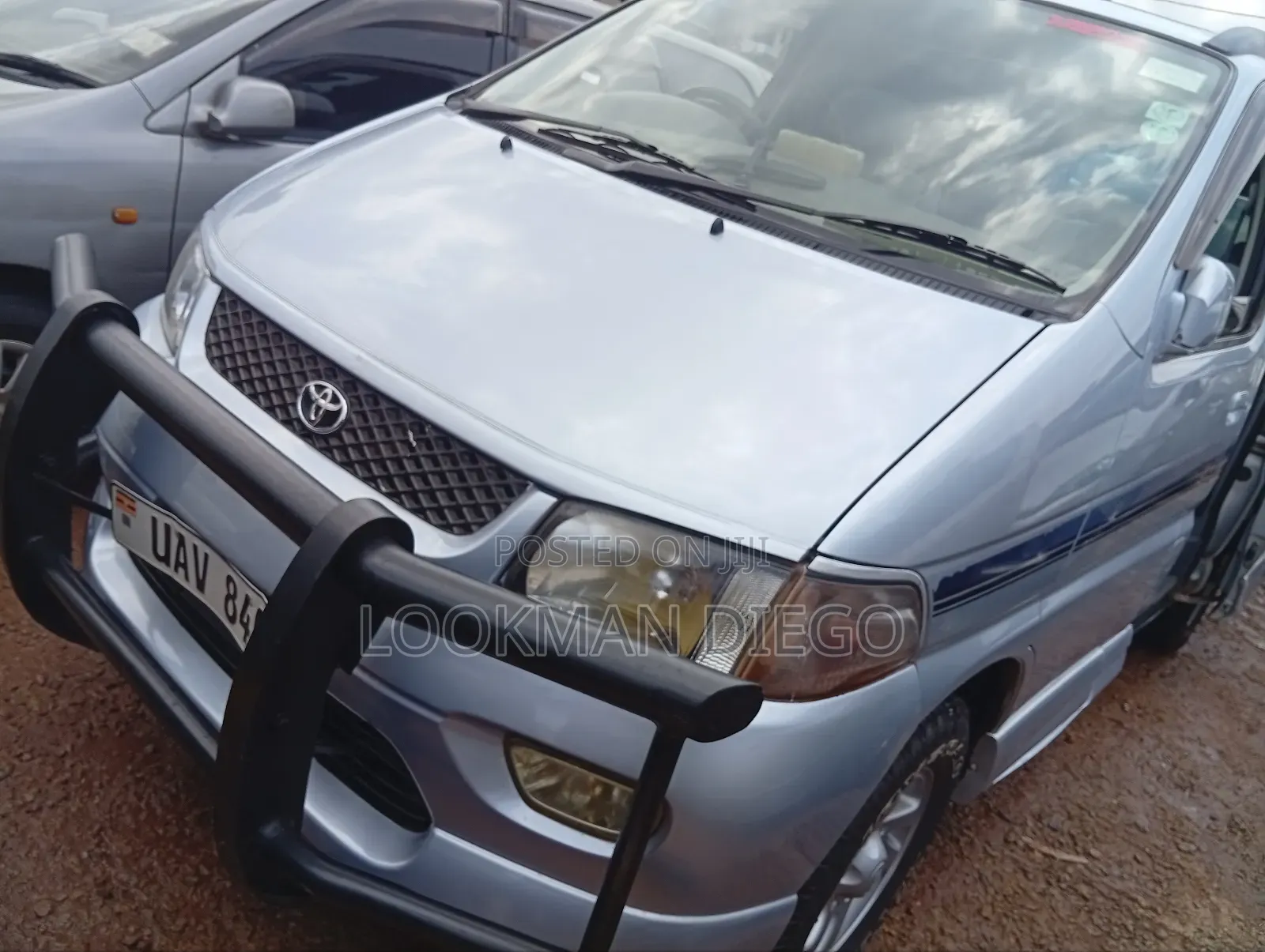 Toyota Regius 1999 Blue