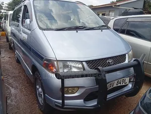 Toyota Regius 1999 Blue