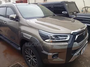 Toyota Hilux 2.8 Diesel 2020 Green