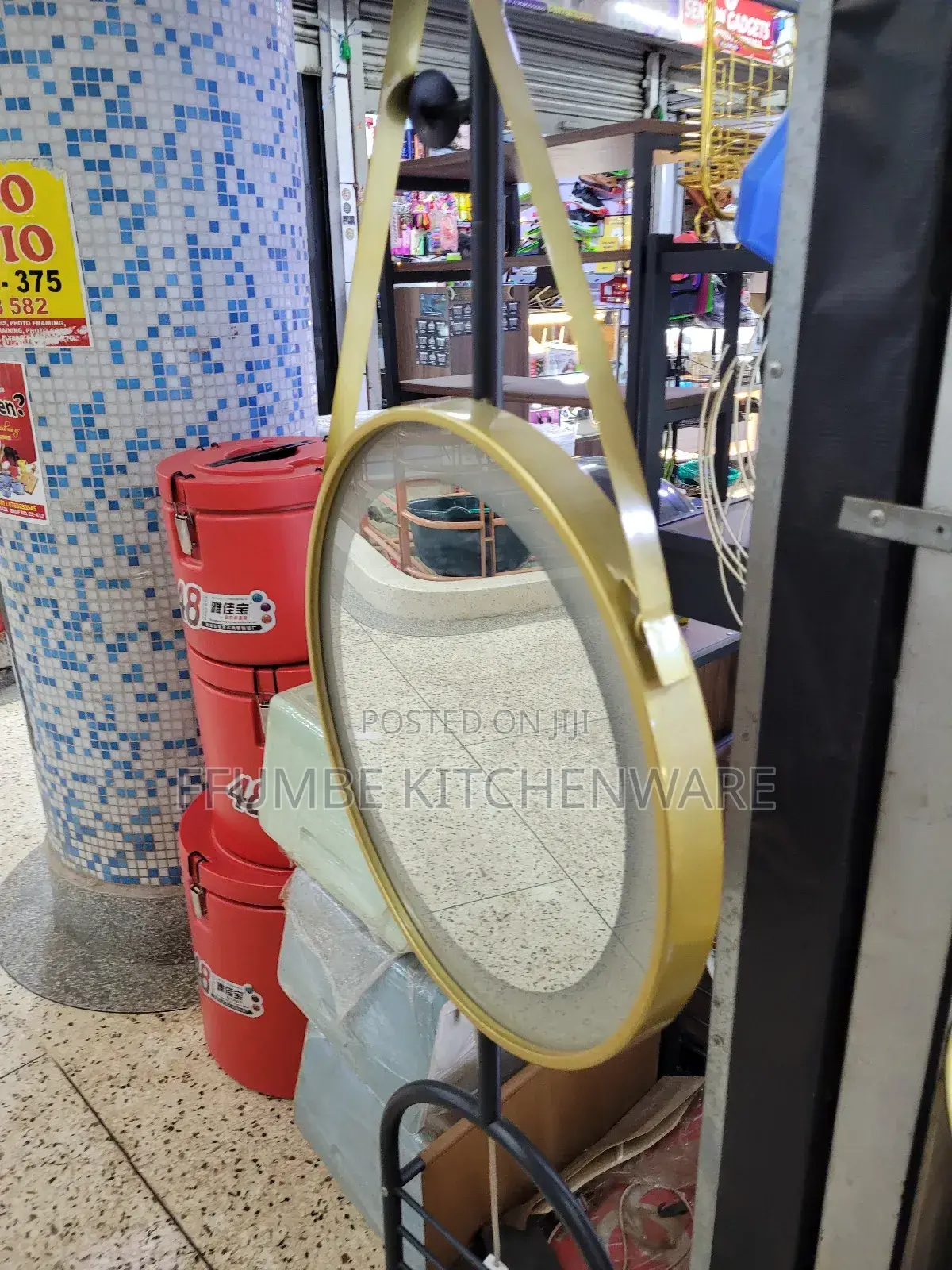 Round Mirror