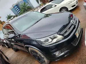 Volkswagen Tiguan 2015 Black