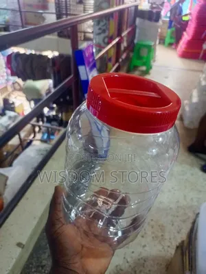 Clear Plastic Pet Jar