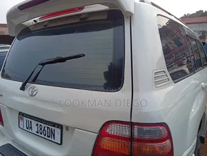 Toyota Land Cruiser 2003 White