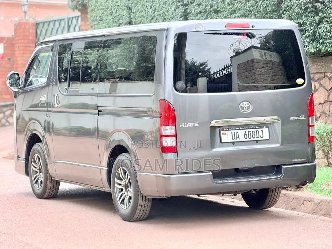 Toyota HiAce 2013 Grey