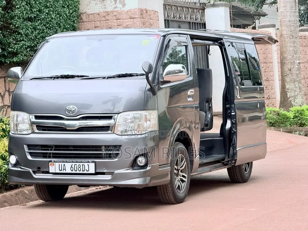 Toyota HiAce 2013 Grey
