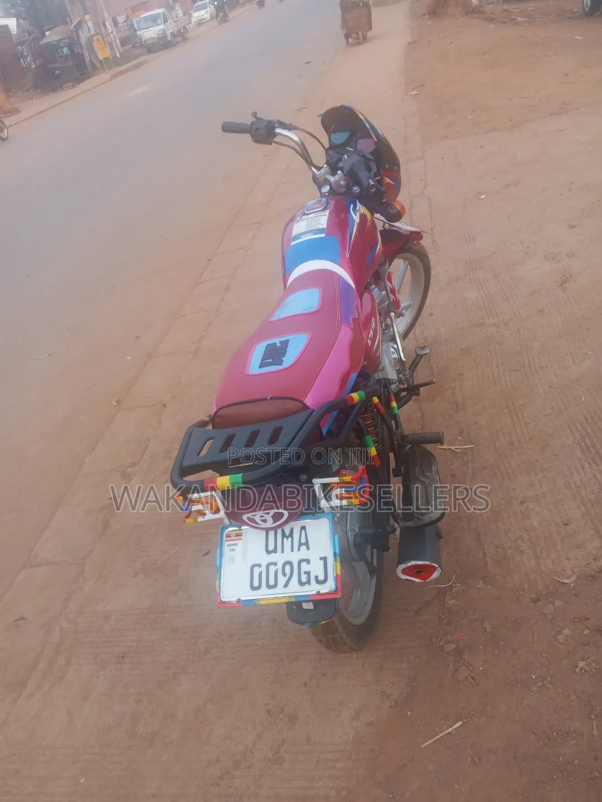 Bajaj Boxer 125 2025 Red