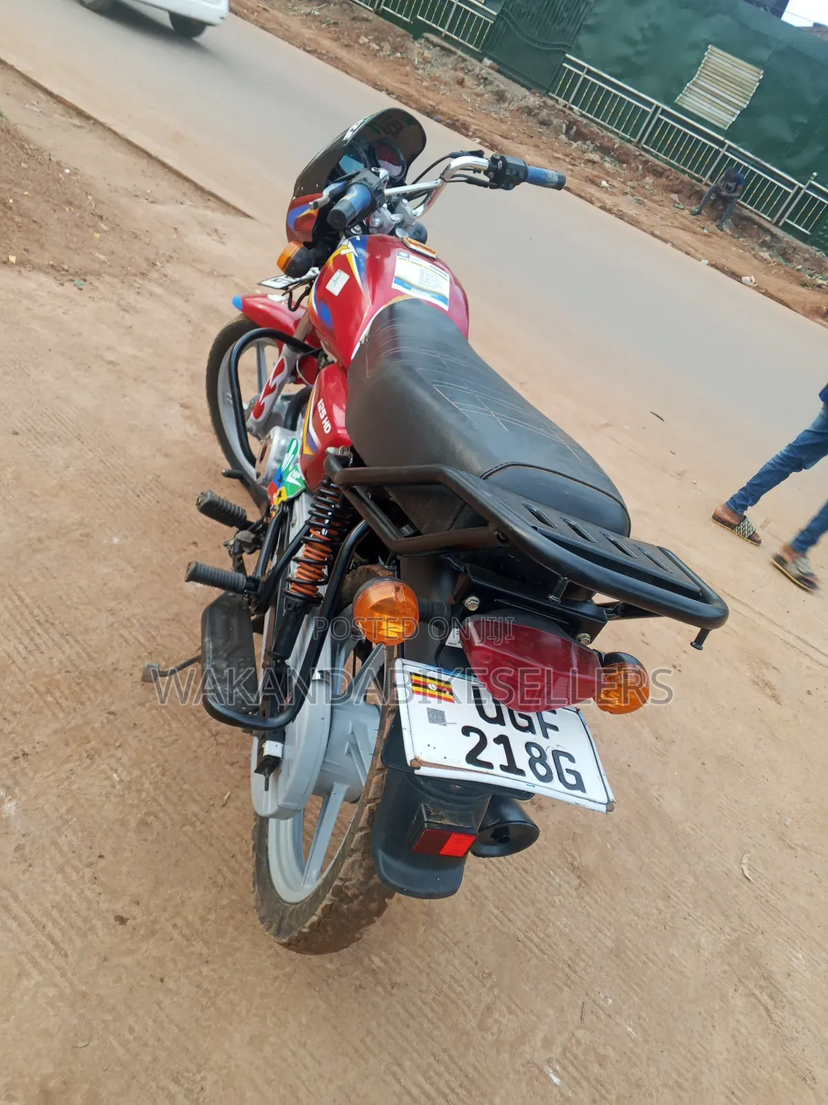 Bajaj Boxer 125 2024 Red