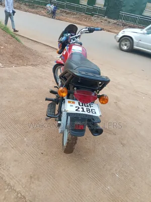Bajaj Boxer 125 2024 Red