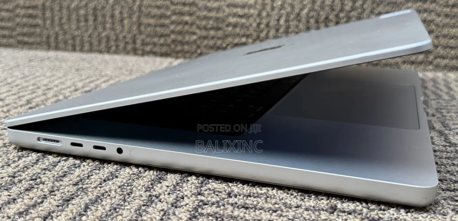 Laptop Apple MacBook Pro 2021 M1 16GB Apple M1 Pro SSD 512GB