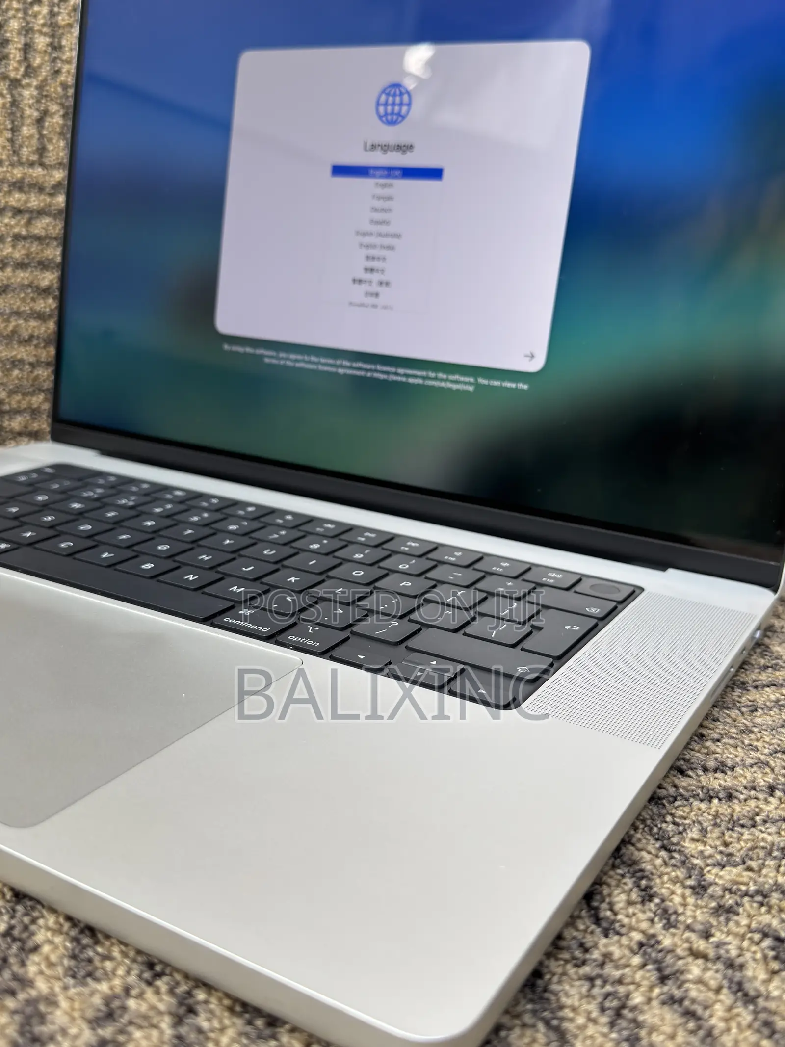 Laptop Apple MacBook Pro 2021 M1 16GB Apple M1 Pro SSD 512GB