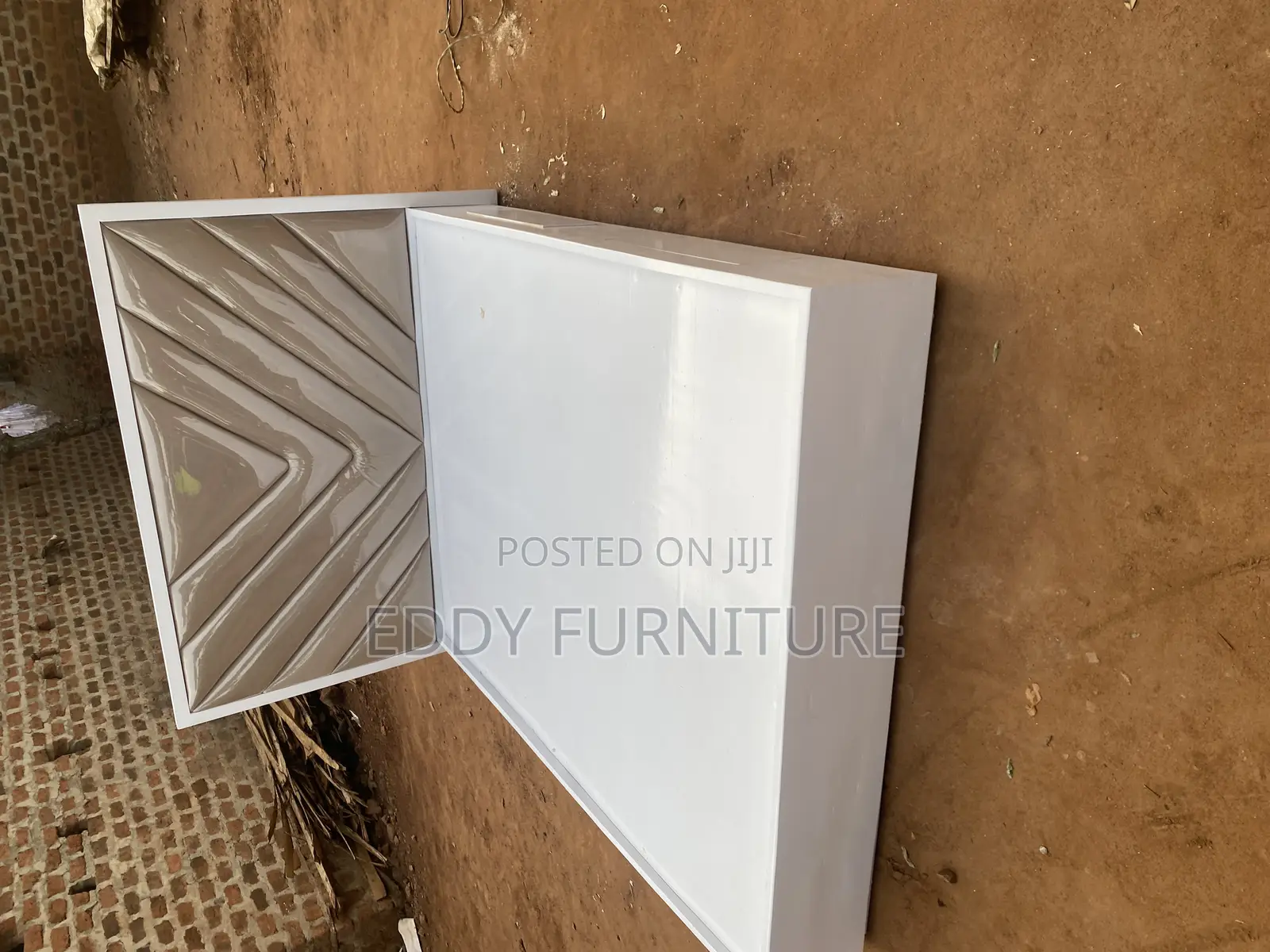 Board Bed With Fabric