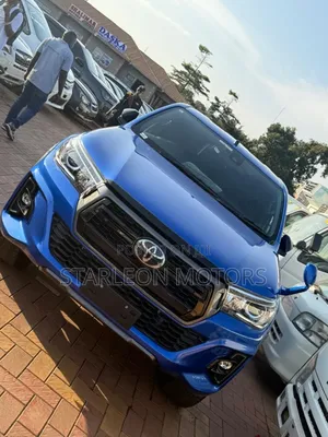 Toyota Hilux 2.4 Diesel 2020 Blue