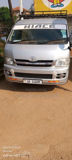 Toyota HiAce 2010 Silver