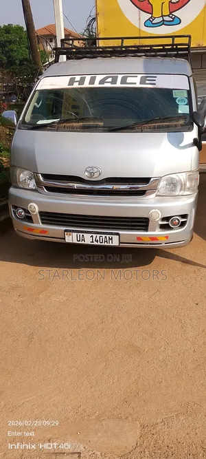 Toyota HiAce 2010 Silver