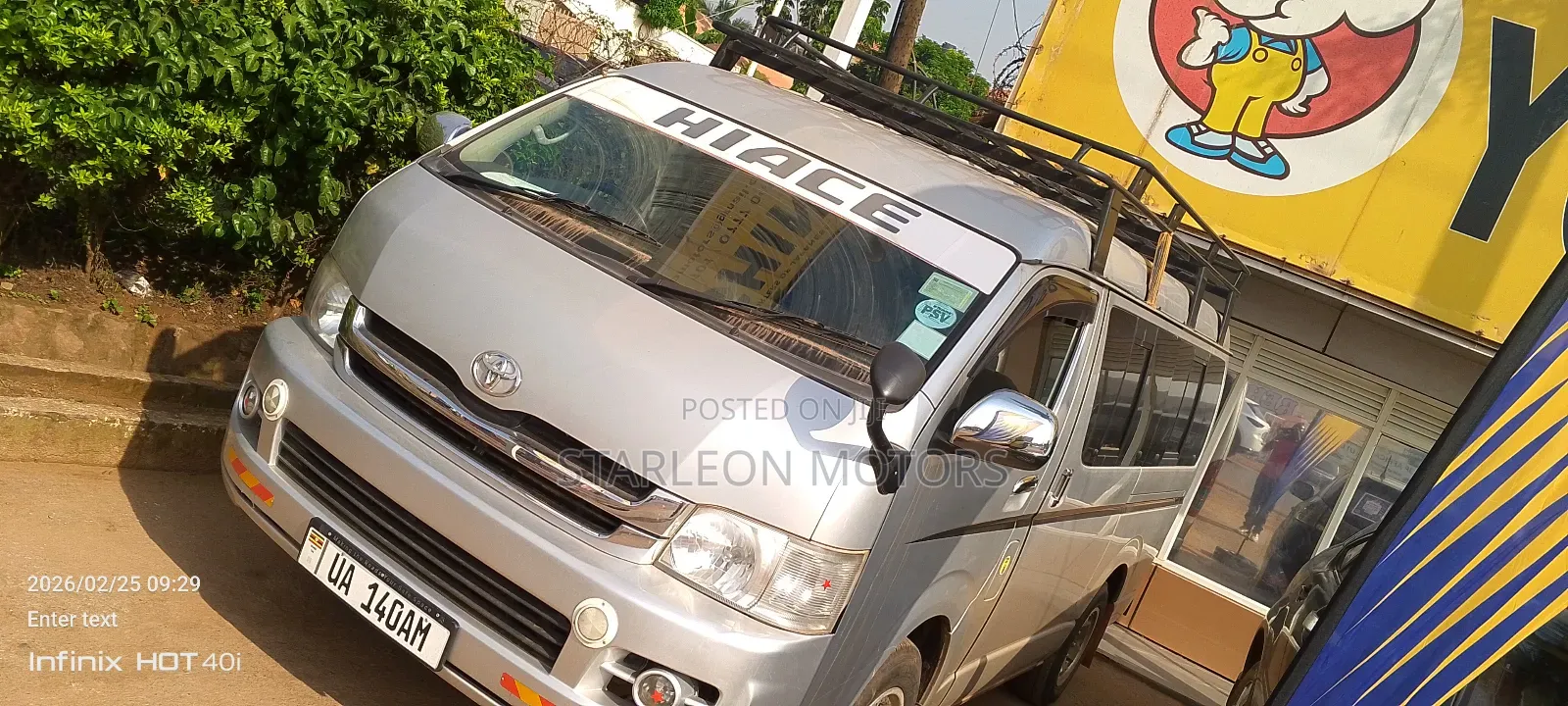 Toyota HiAce 2010 Silver