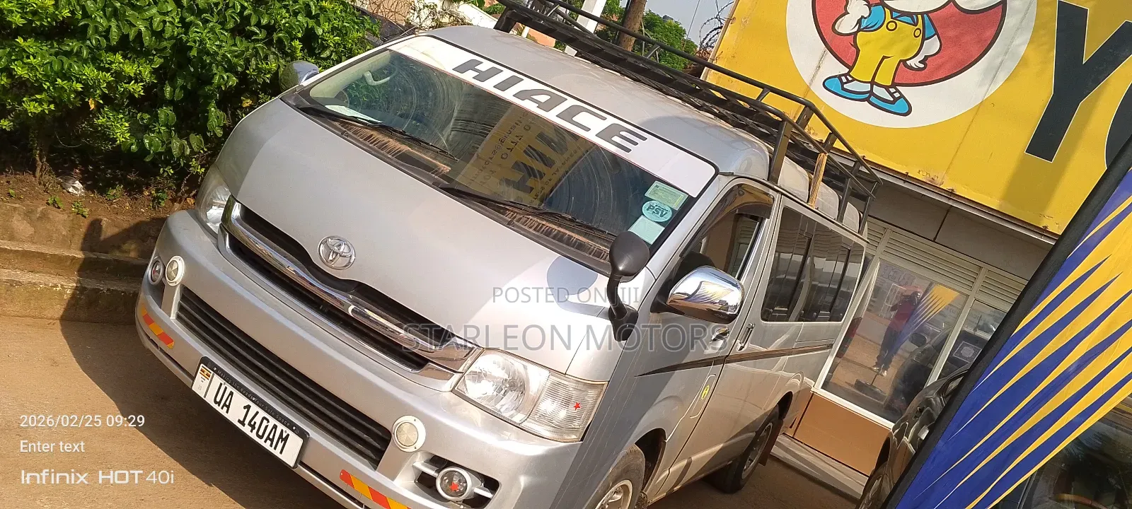 Toyota HiAce 2010 Silver