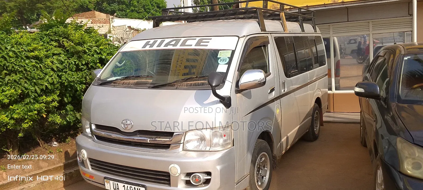 Toyota HiAce 2010 Silver