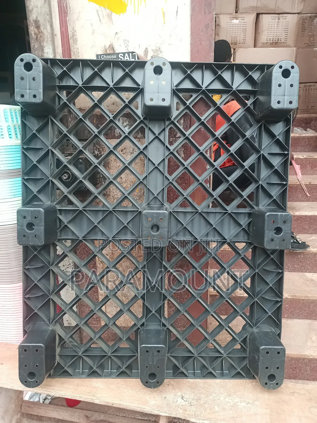 Plastic Pallets (120cm X 100cm)